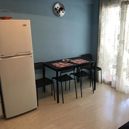 Efi'S Sunny Apartment 네아 플라기아 외부 사진